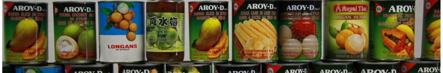 Een diversiteit aan exotische fruit in blik of bokaal